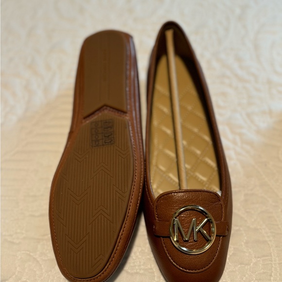 Sz 9 Michael Kors Lillie Mocs - Picture 2 of 4
